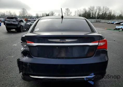 2012 Chrysler 200 Lx z USA, uszkodzony, nr VIN 1C3CCBAB9CN117765